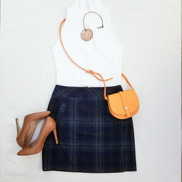 Loft Plaid Navy Skirt Petite - Picture 2 of 6